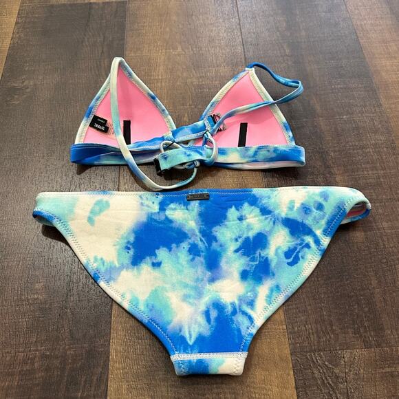 Triangl Blue White Tie Dye Bikini Set Women’s Swimwear Size Small - Picture 10 of 10